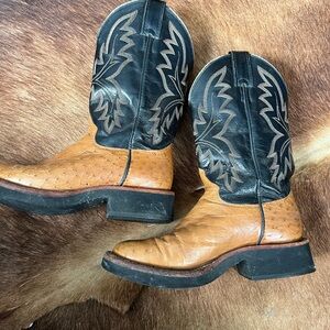 Women’s Justin Ostrich crepe sole Western Boots
